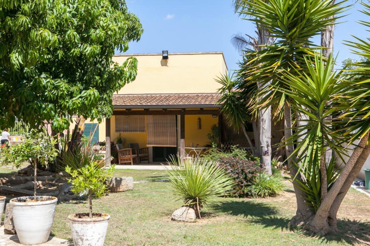 B&B I Tre Ulivi Salice Salentino Extérieur photo